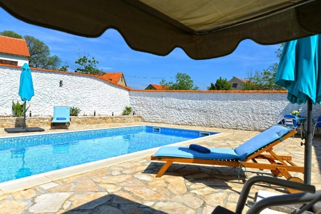 House Vidamo - Vacation Home With Swimming Pool Mala Cista Exterior foto